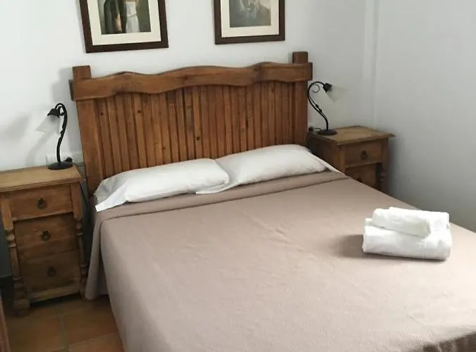 Arco - Virgen Y Habitación * Conil De La Frontera